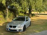 BMW E92 330d LCI 2011 - BMW 330: Coupé, D