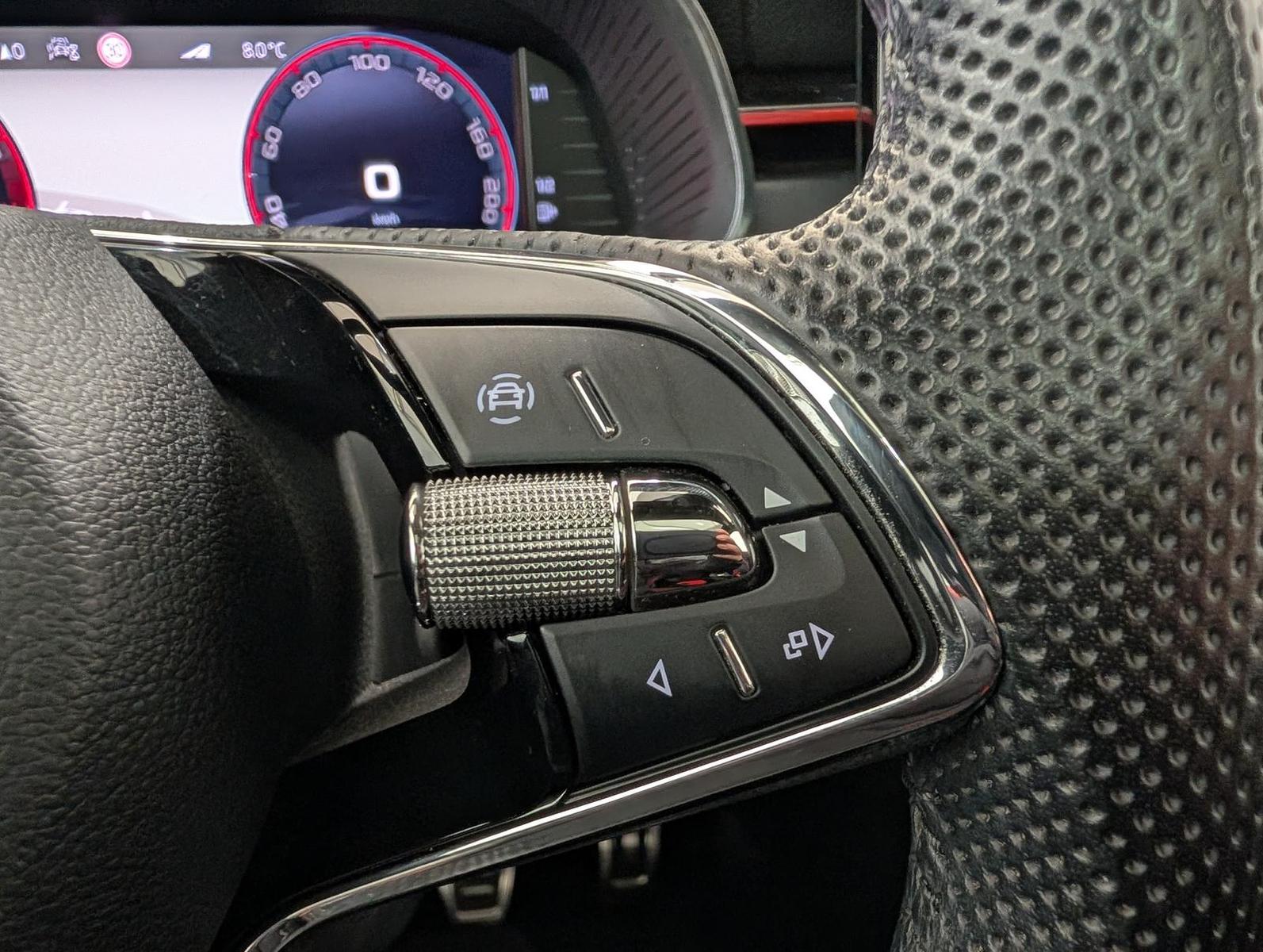 Skoda Scala 1.5 TSI Monte Carlo LED|Navi|Pano|ACC|Wint