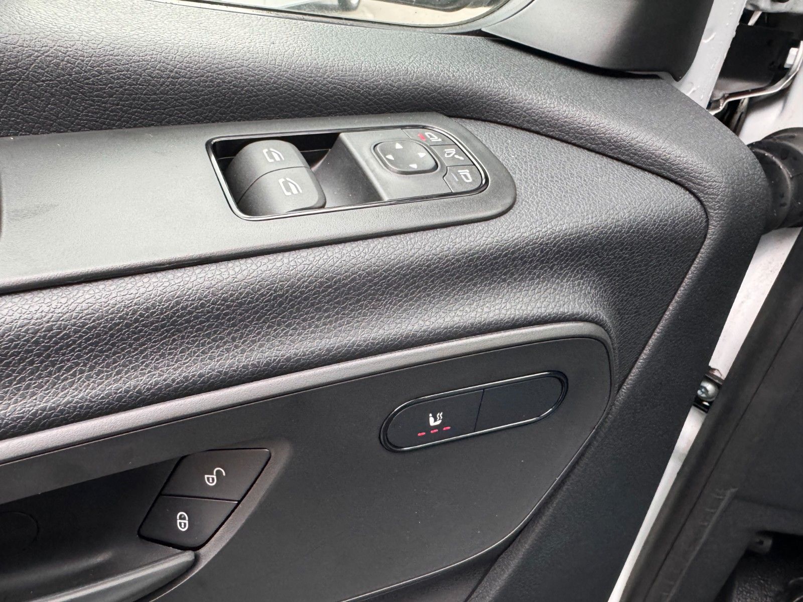 Fahrzeugabbildung Mercedes-Benz Sprinter 319 CDI 3665 Klima Kamera AHK