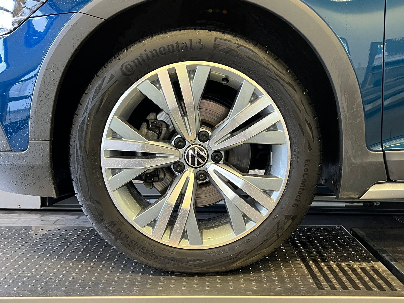 Fahrzeugabbildung Volkswagen Passat Variant Alltrack 2.0 TDI DSG 4MOTION *AHK