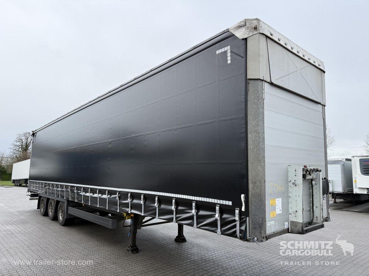 Schmitz Cargobull Curtainsider Mega Getränke