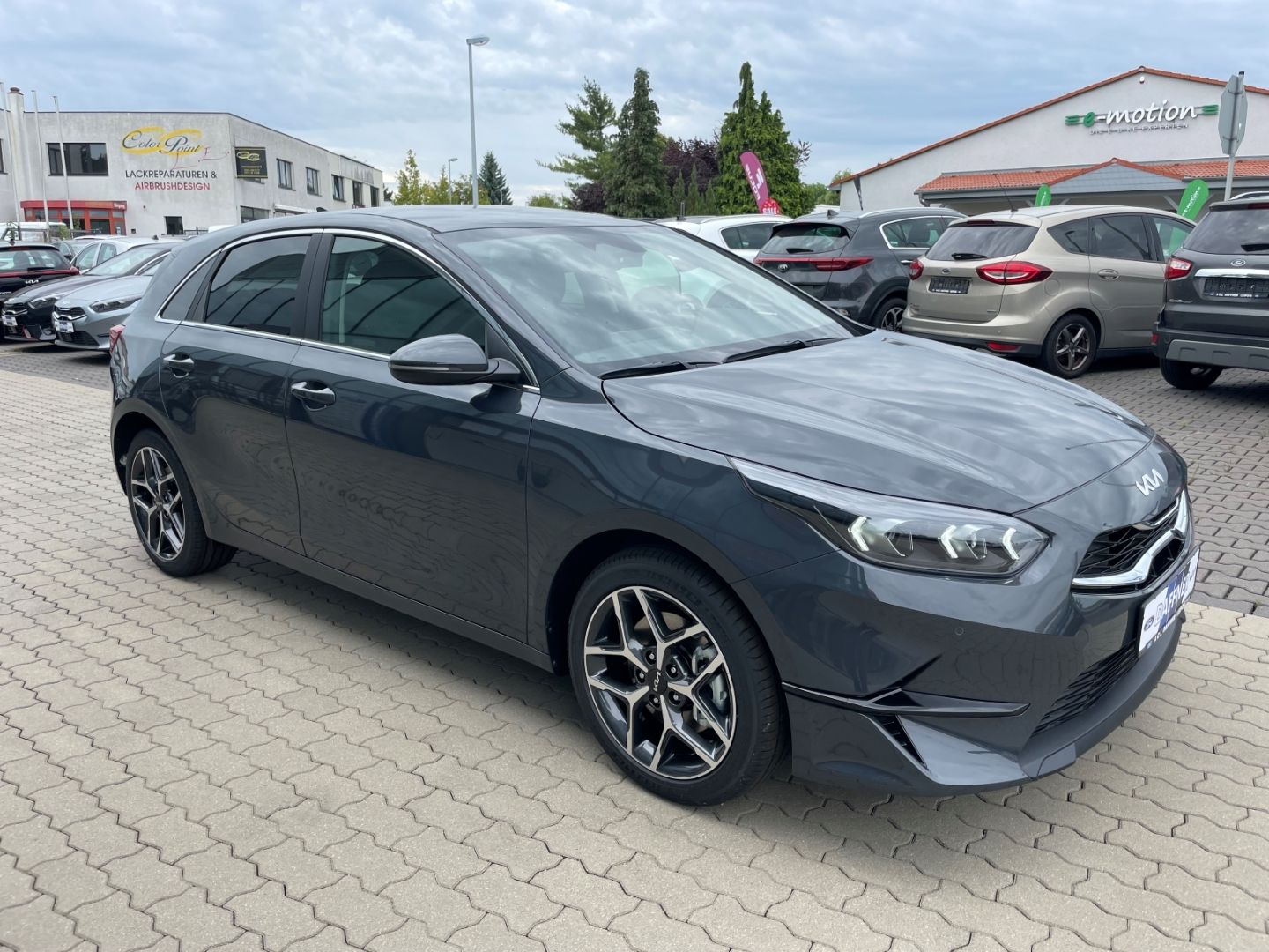 Fahrzeugabbildung Kia Ceed Ultimate LED totWinkAss Kamera Spurhalteass