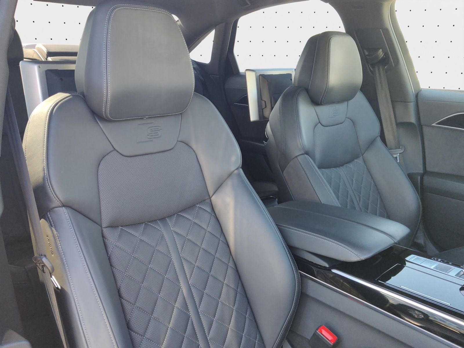 Audi A8 - Bild 10