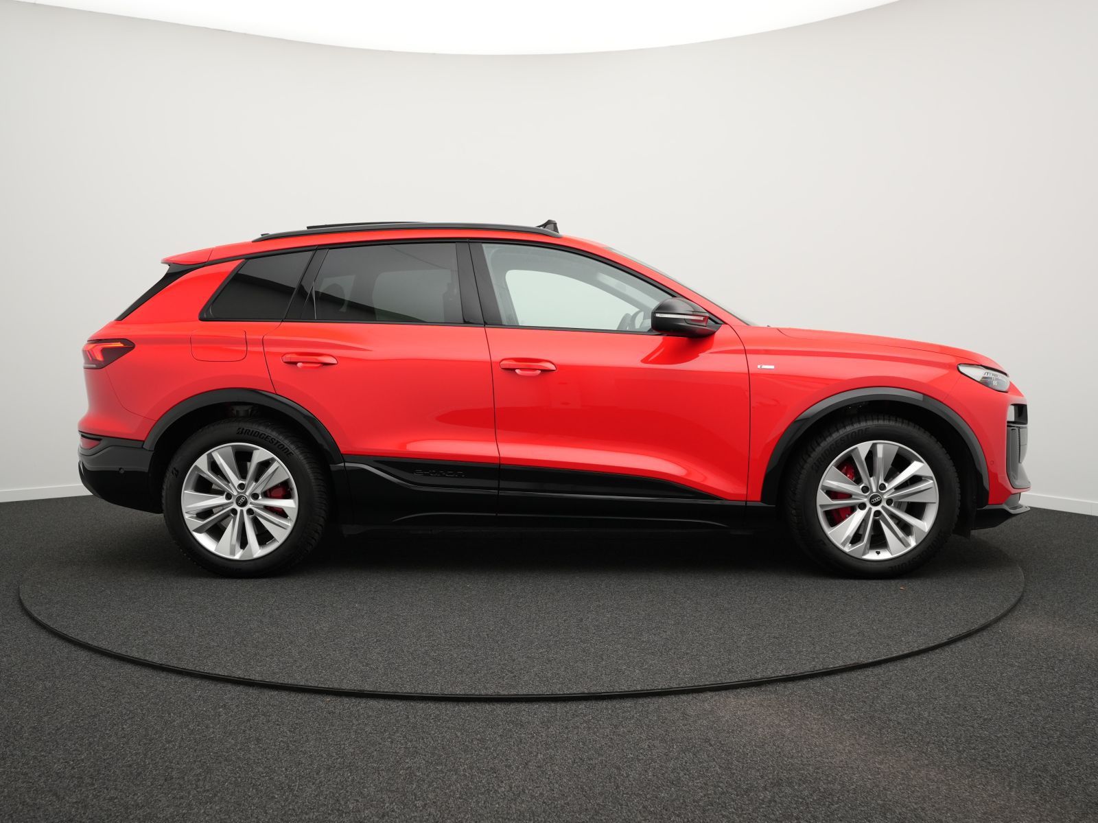 Audi Q6 e-tron - Bild 16