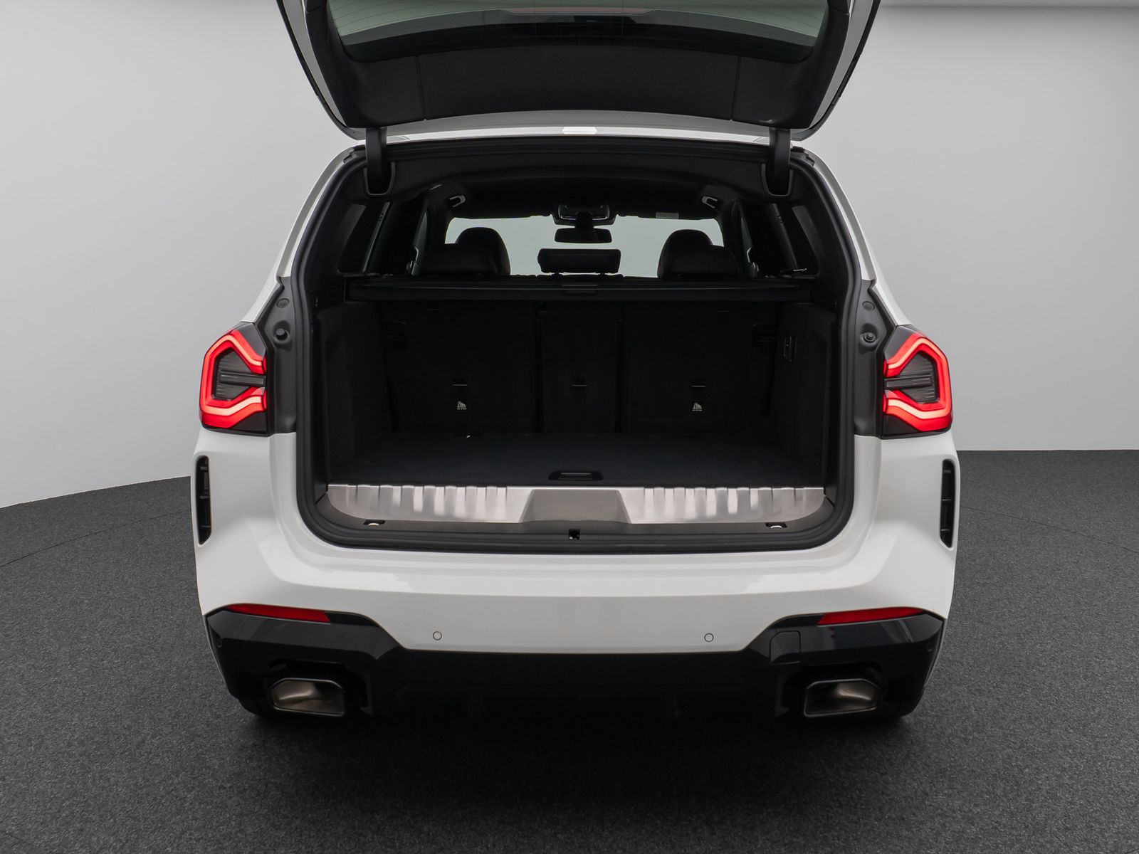 Fahrzeugabbildung BMW X3 xD30e M Sport Kamera DAB HiFi Fernlichtassist