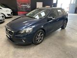 Volvo V40 Cross Country D2 1.6 114cv Momentum - blaue Volvo V40 Cross Country