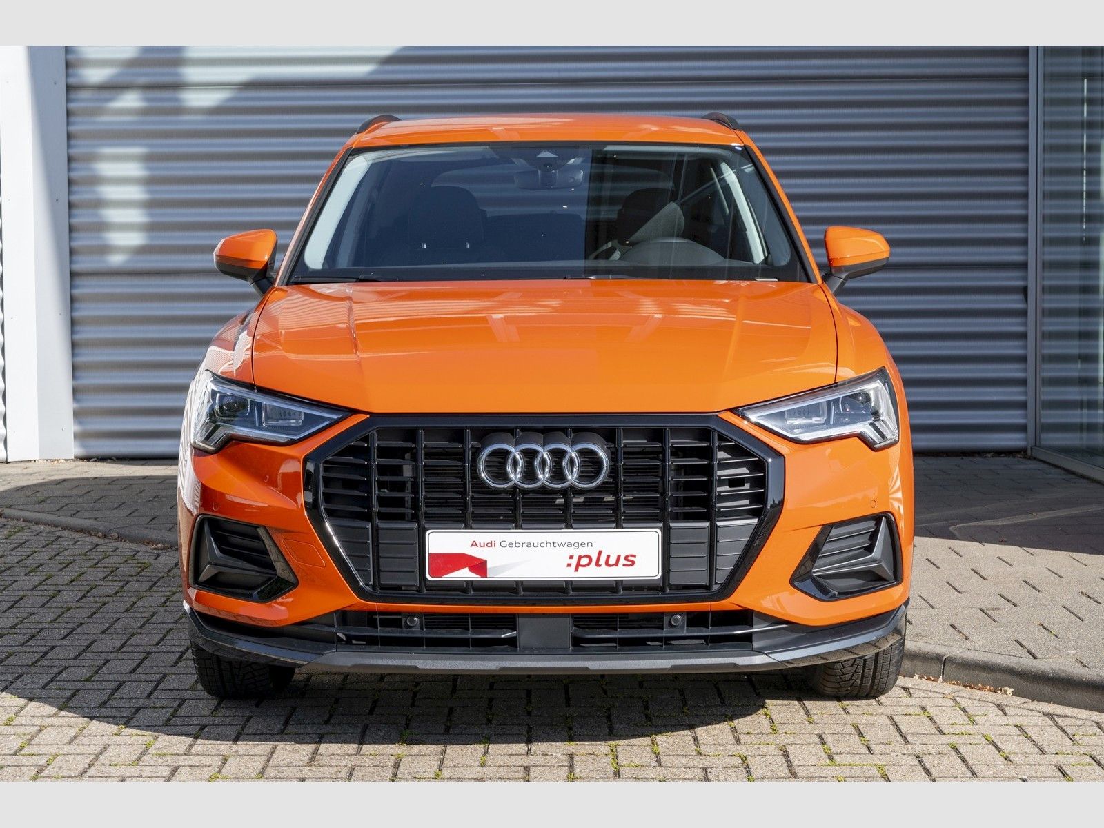Audi Q3 SUV TFSI S tronic adv.' LED|Komfortp.NaviPlus imagem 2