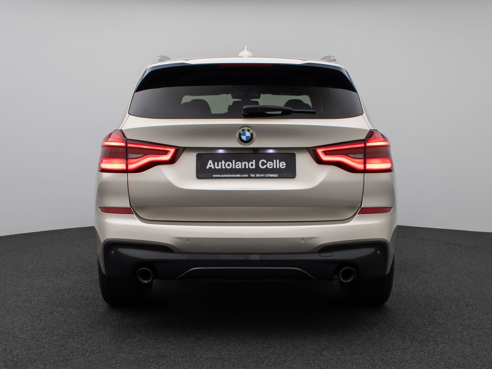 Fahrzeugabbildung BMW X3 xD30d M Sport Panorama Kamera DAB HiFi DisKey