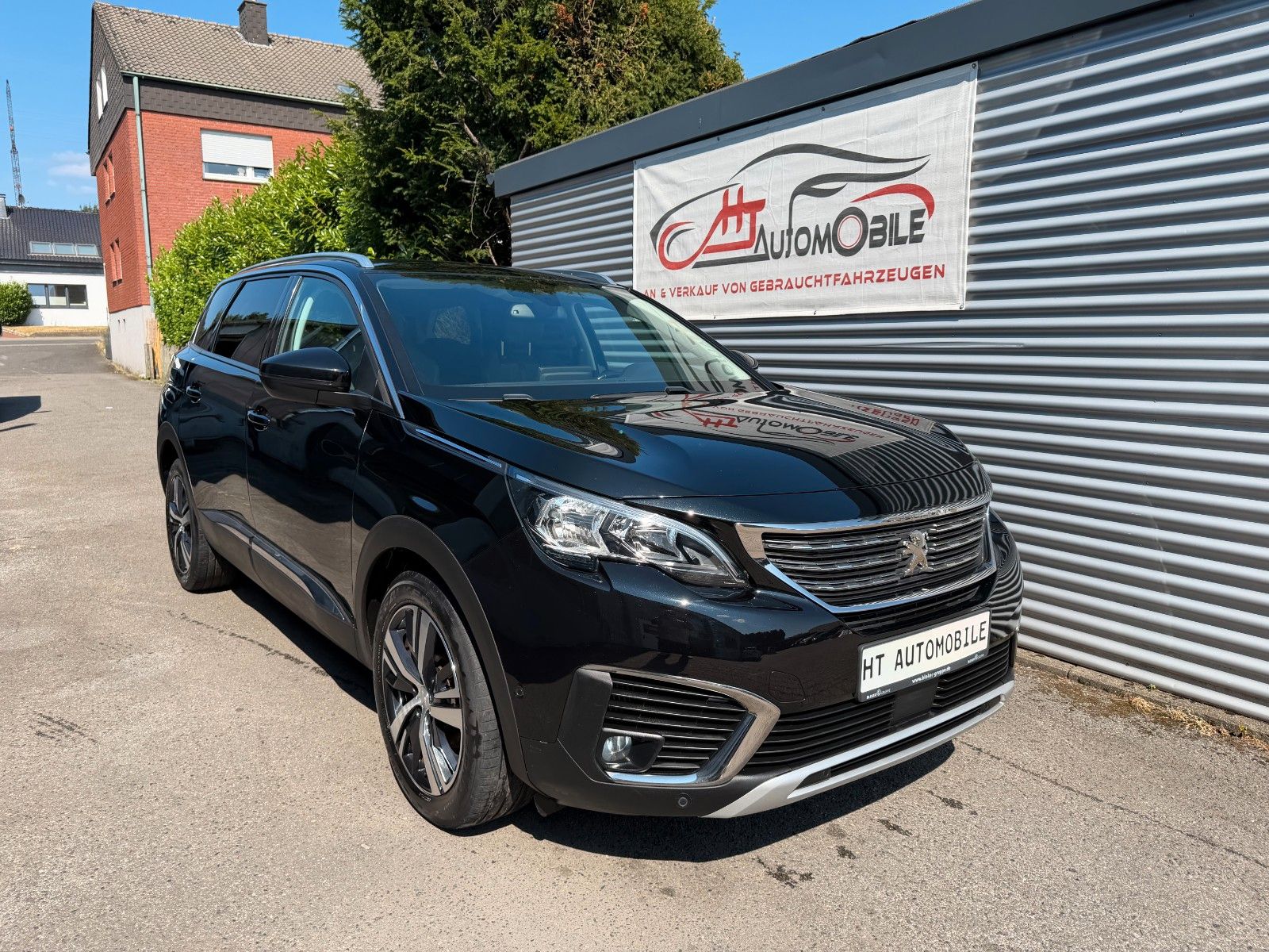 Peugeot Peugeot 5008  1.2  ST-STOP/NAVI/KLIMA/AHK/7-SITZER