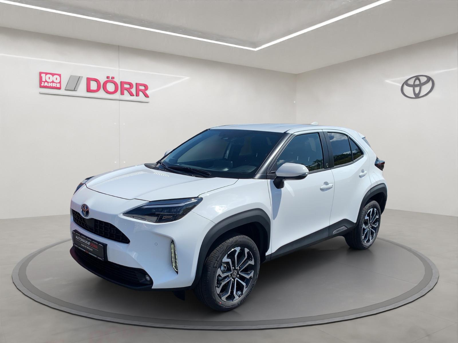 Toyota Yaris Cross Hybrid FWD Team Deutschland*