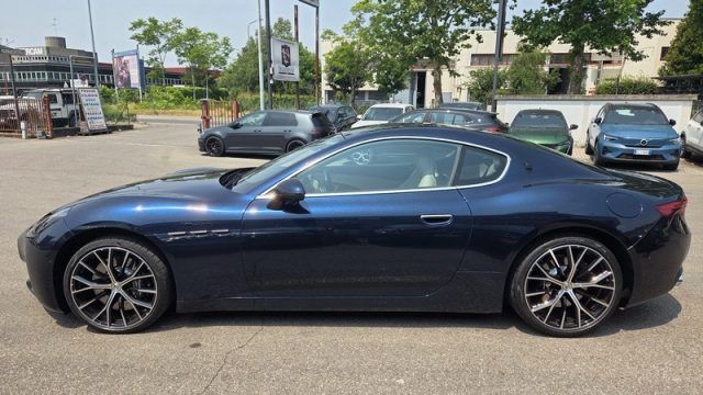 Other MASERATI GranTurismo V6 490 CV AWD Modena PERMUT imagem 3