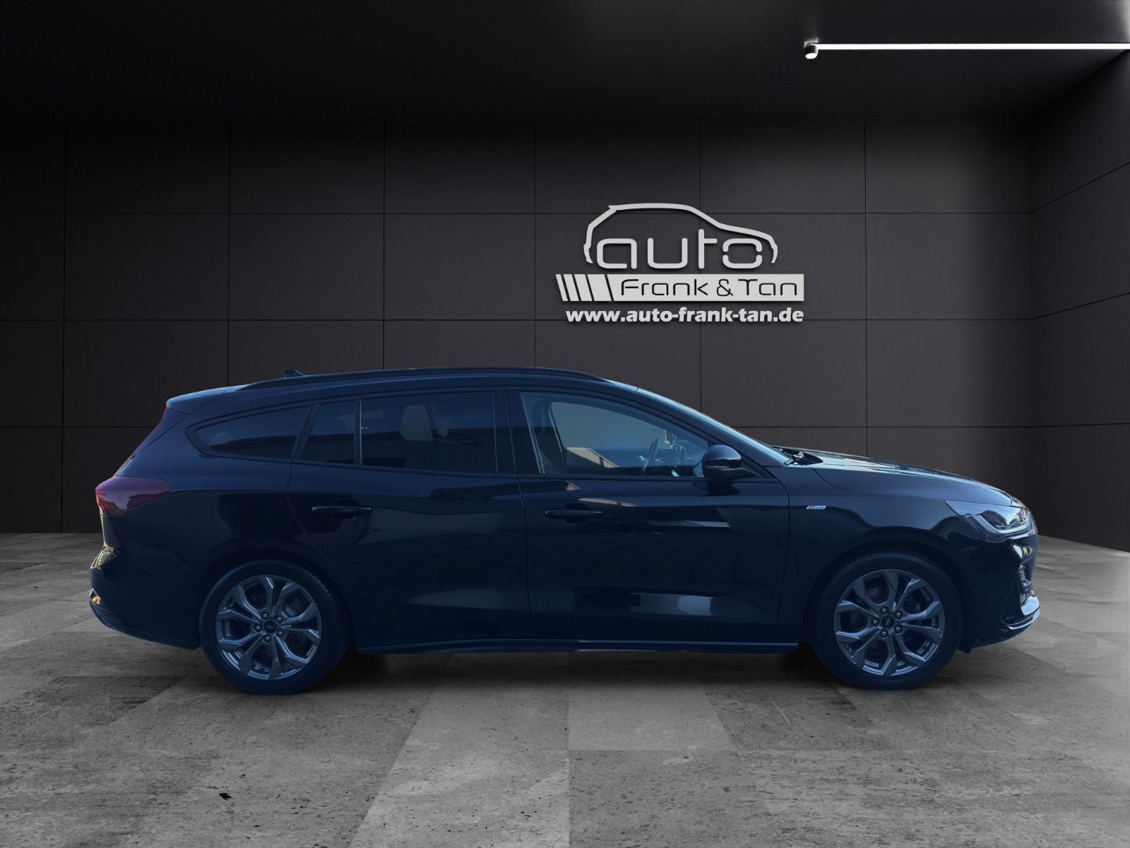Fahrzeugabbildung Ford Focus Turnier ST-Line/Keyless/ACC/Winter Paket