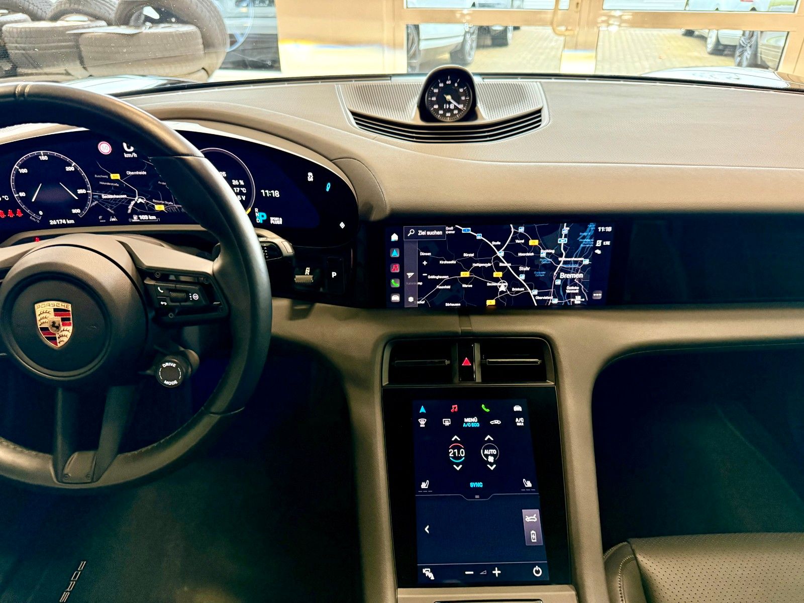 Fahrzeugabbildung Porsche Taycan Performance Panorama/SportChrono/WP