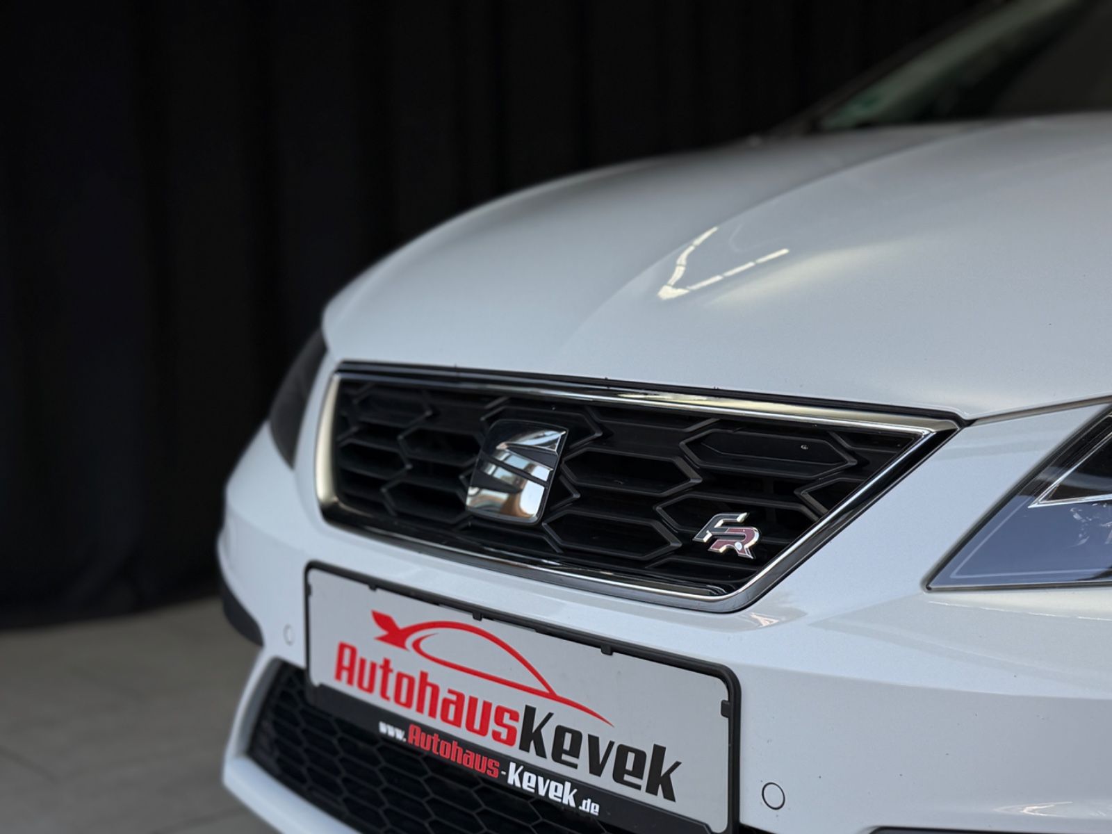 Fahrzeugabbildung SEAT Leon ST FR |RF-CAM|2.HAND