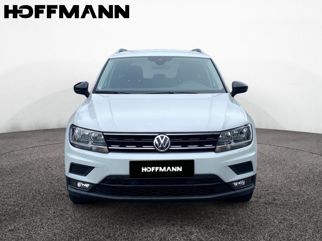 Fahrzeugabbildung Volkswagen Tiguan 2.0 TDI DSG IQ.DRIVE AHZV Standheizung