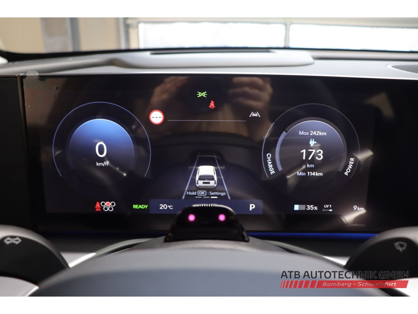 Fahrzeugabbildung Hyundai IONIQ 9 7-Sitzer MY26 110 kWh 307 PS 4WD UNIQ