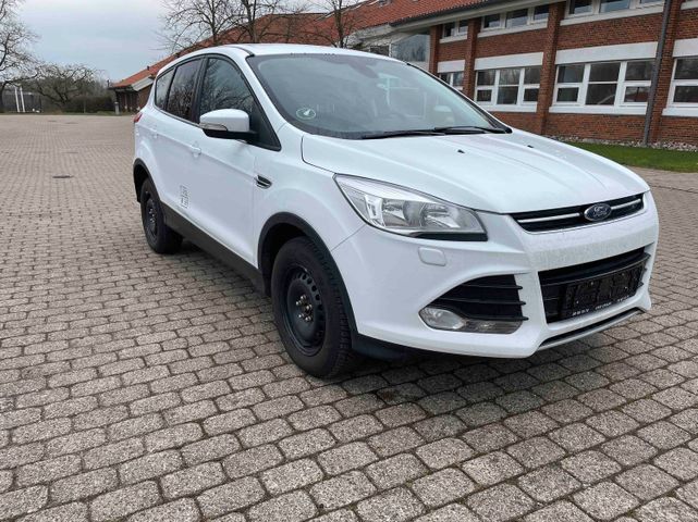 Ford Kuga 2,0 TDCi 2x4 110kW Titanium