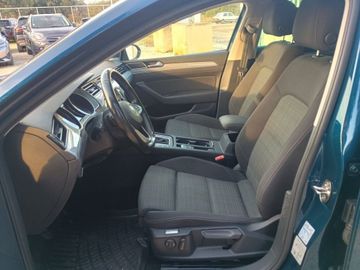 Volkswagen Passat - 5