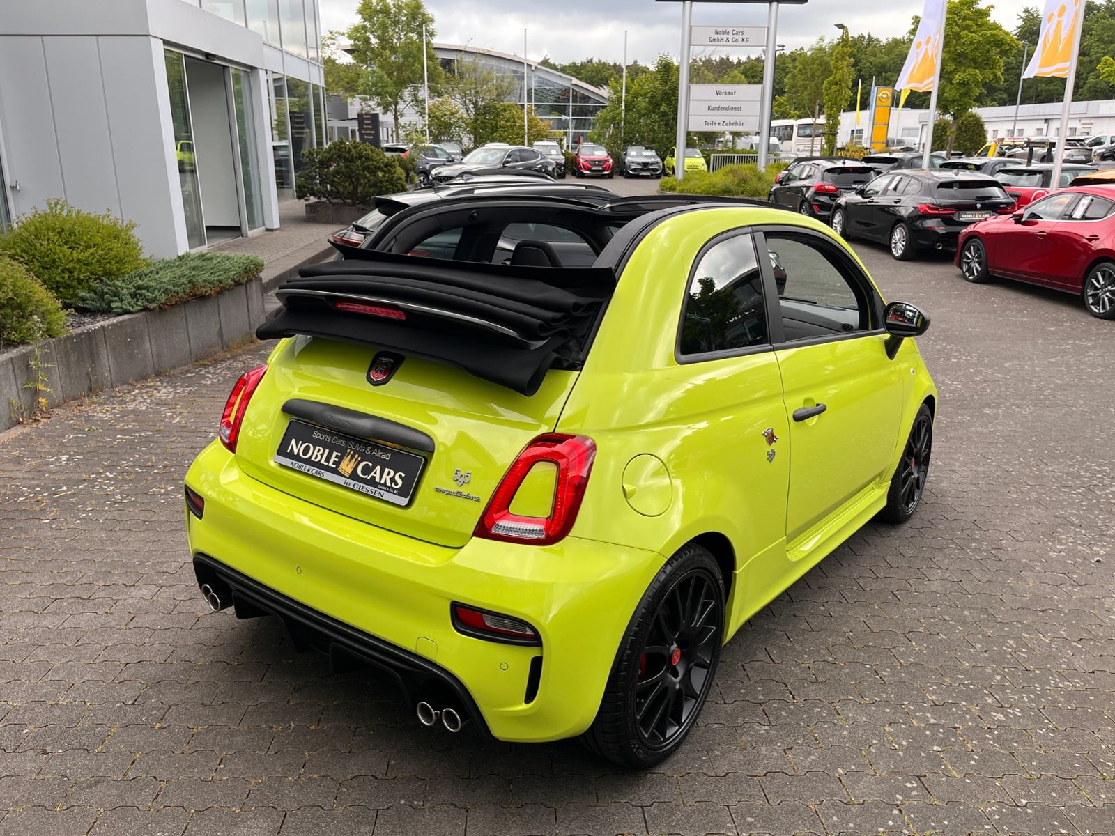 Fahrzeugabbildung Abarth 595 Competizione NAVI Xenon ALU