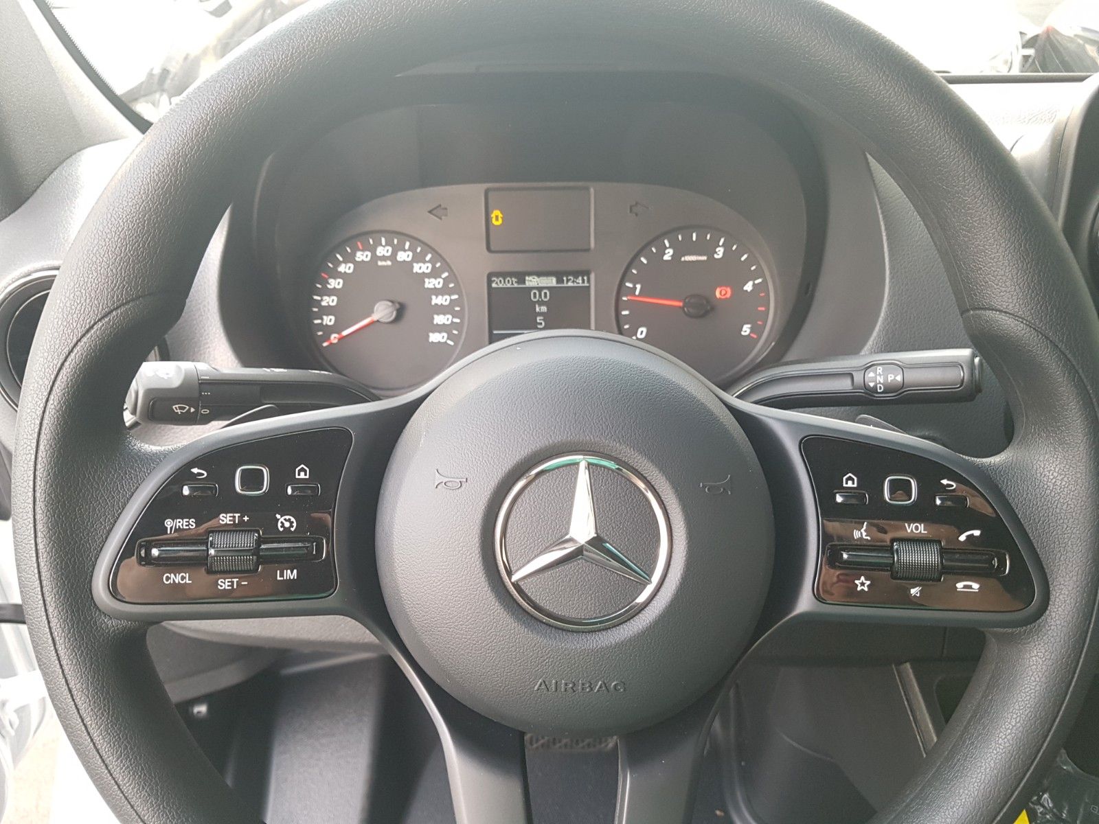 Fahrzeugabbildung Mercedes-Benz Sprinter 517 CDI 4325 9G Klima AHK3,5 Kamera