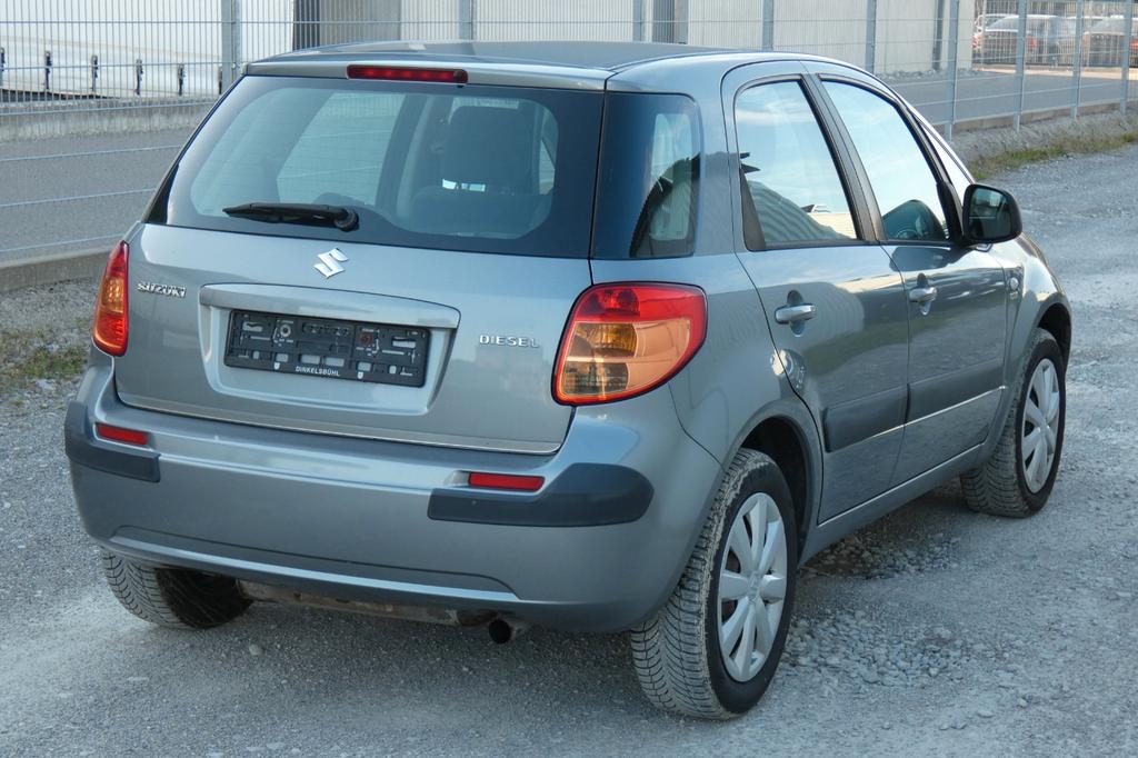 Suzuki SX4