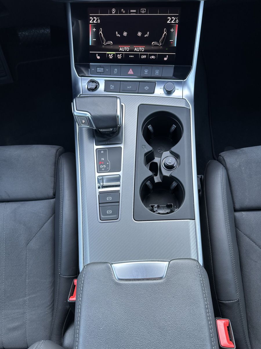 Fahrzeugabbildung Audi A6 Avant 40 TDI Qu Sport Black NAV+LED+360°+19ZO