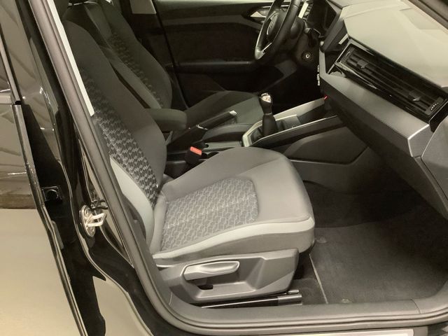 A1 Sportback advanced 25 TFSI,Carplay,Sportsitze