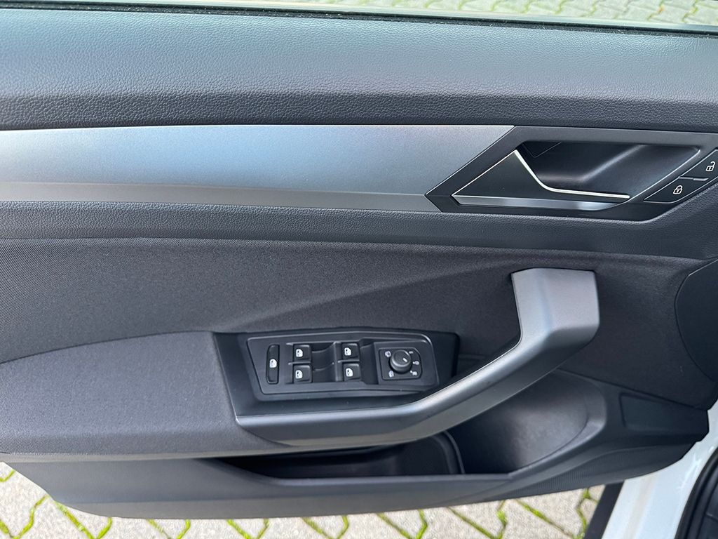 T-Roc 1.0 TSI LIFE *NAVI*KEYLESS*REARVIEW*