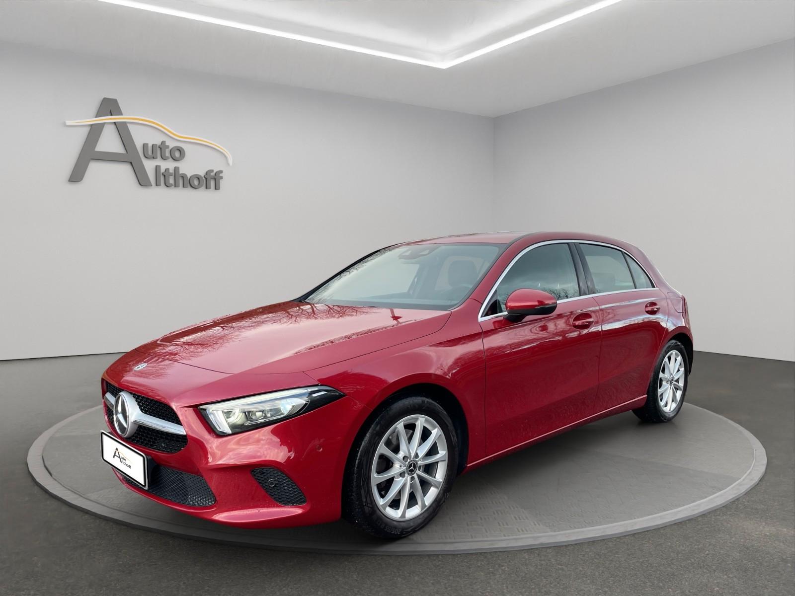 Mercedes-Benz A 220 Progressive 4 Matic SHZ NAV TEMP LED AMBIE