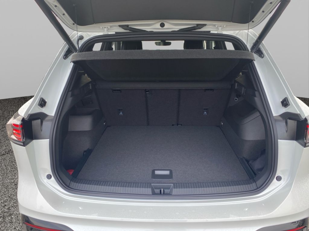 Fahrzeugabbildung Volkswagen Tiguan 1.5 eTSI OPF DSG R-Line
