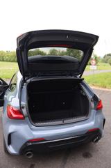 BMW 135 M135 xDrive A -306 PS | H&K | Panorama | HUD - graue BMW 135