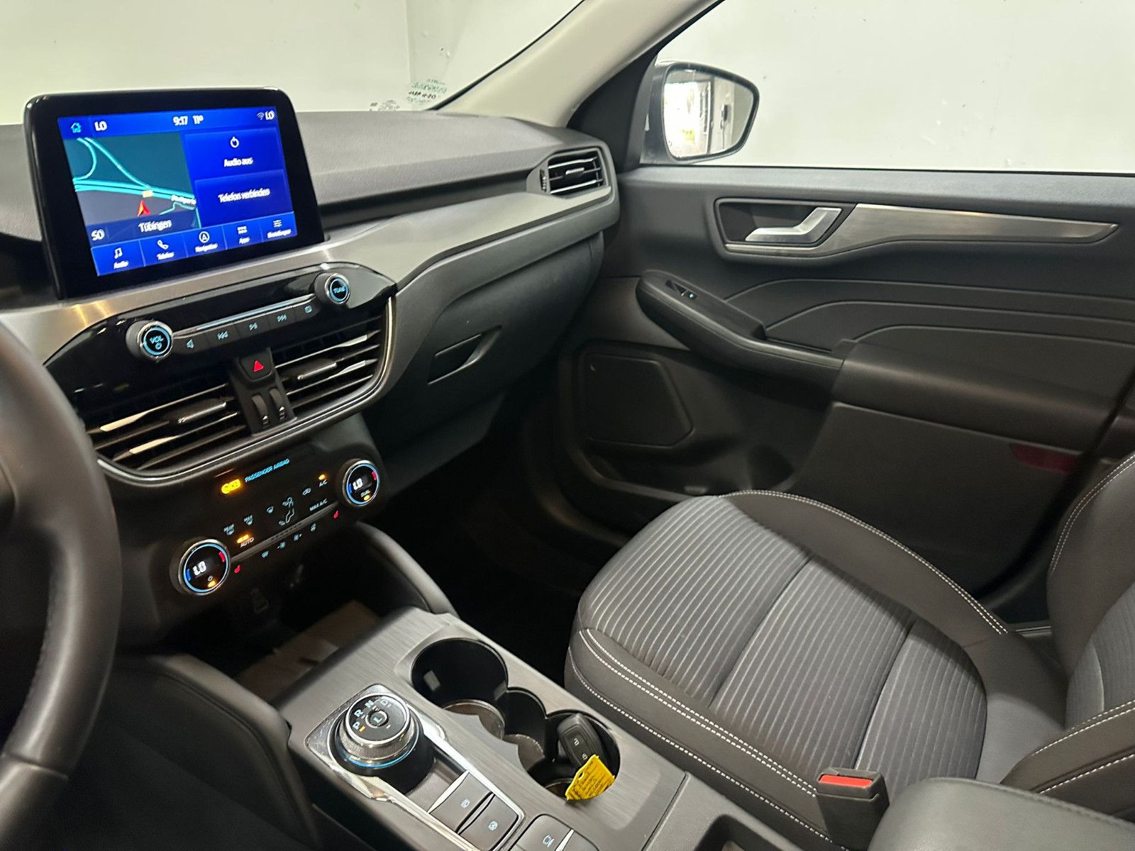 Fahrzeugabbildung Ford Kuga 2.0 4 x 4 EcoBlue Titanium AHK*WINTER-PA