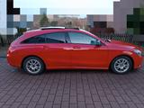 Mercedes-Benz CLA 180 Shooting Brake  - rote Mercedes-Benz CLA 180 Shooting Brake
