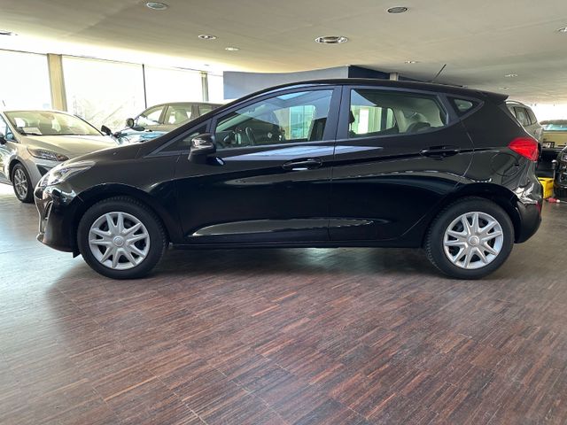 Fahrzeugabbildung Ford Fiesta Cool & Connect*NAVI*KLIMA*SHZ*SPURH*TEMP