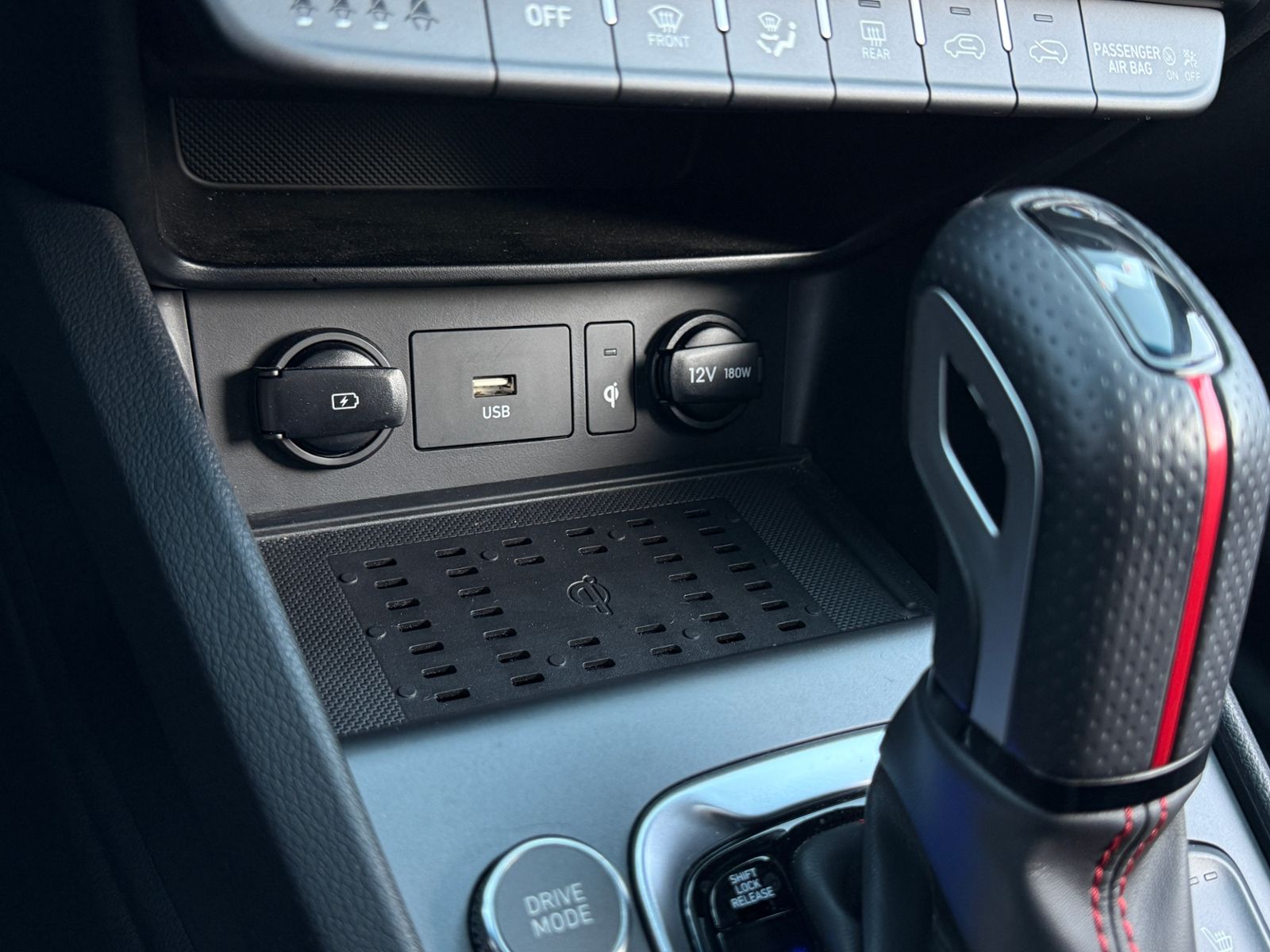 Fahrzeugabbildung Hyundai KONA N LINE 4WD AHK PANO KAM