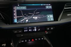 AUDI A3 Sportback 35 TFSI | 2x S line | Pano | Carbon AUDI A3 Sportback 35 TFSI | 2x S line | Pano | Carbon