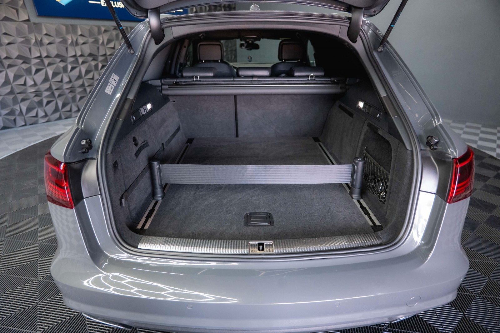 Fahrzeugabbildung Audi A6 Avant 3.0 TDI quattro Competition MTM 380PS