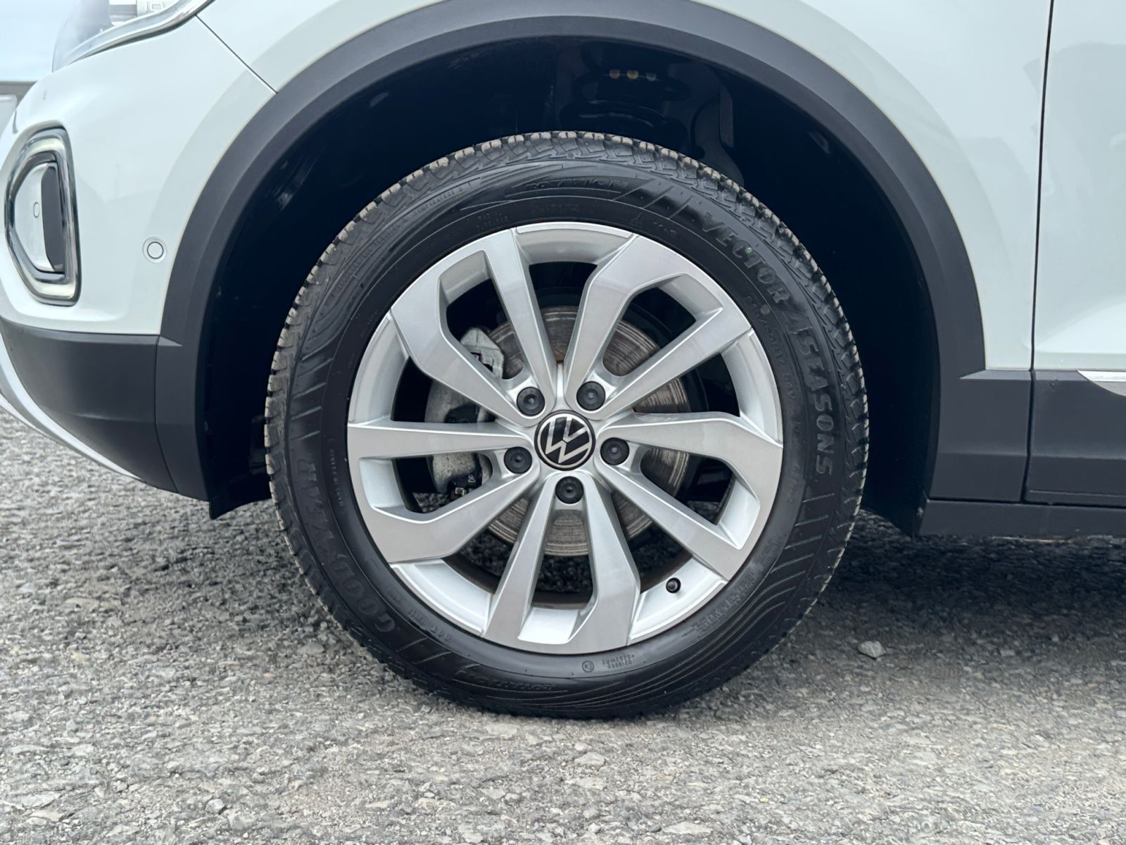 Volkswagen T-Roc - Bild 4