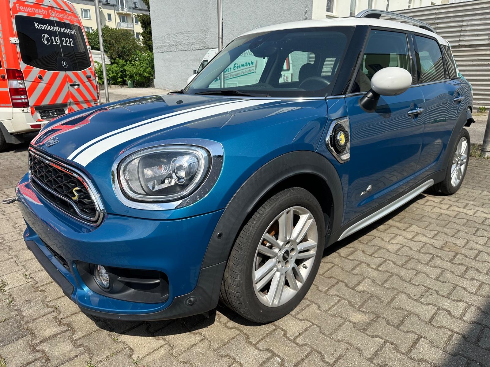 MINI Cooper SE Countryman ALL4 / NAVI / ACC / LED