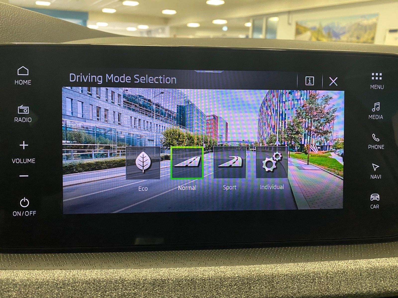 Fahrzeugabbildung SKODA Scala 1.0 TSI DSG Selection+NAVIGATION+KAMERA+BC