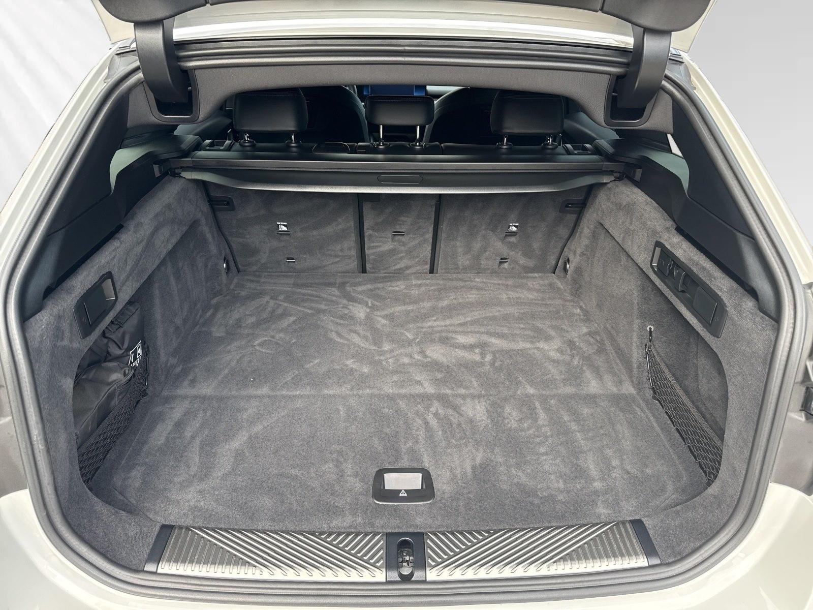 BMW 520i Touring M Sport|AHK|Head-Up|H/K|PAProf.