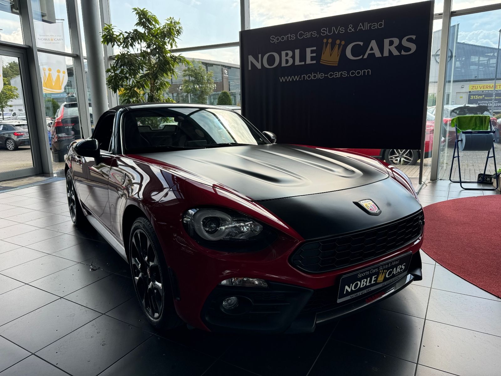 Fahrzeugabbildung Abarth 124 Spider Turbo Turismo LEDER BOSE NAV