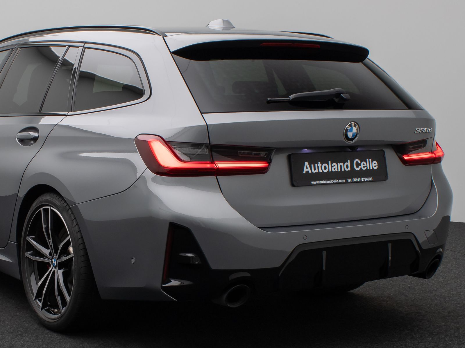 Fahrzeugabbildung BMW 330d M Sport Pro Panorama Kamera DAB H/K HUD