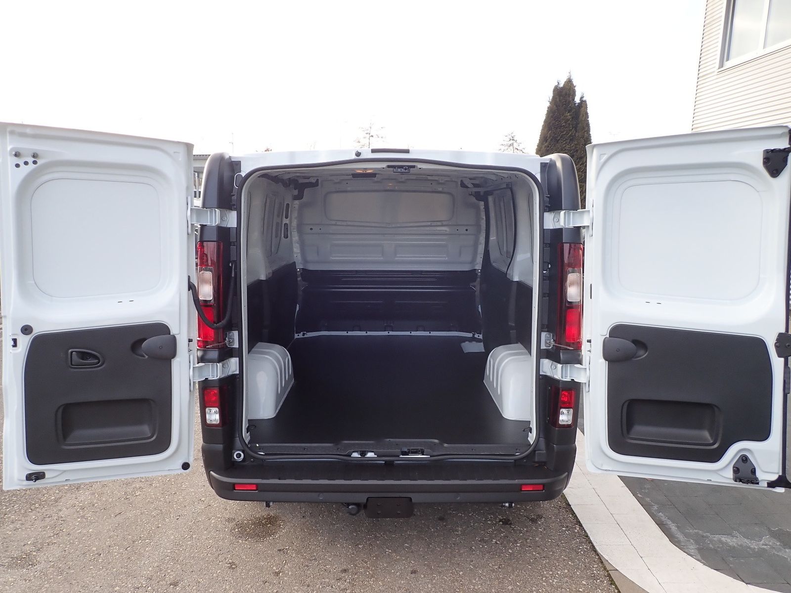 Fahrzeugabbildung Renault Trafic Lkw Komfort L1H1 3,0t Blue dCi 130 MY25