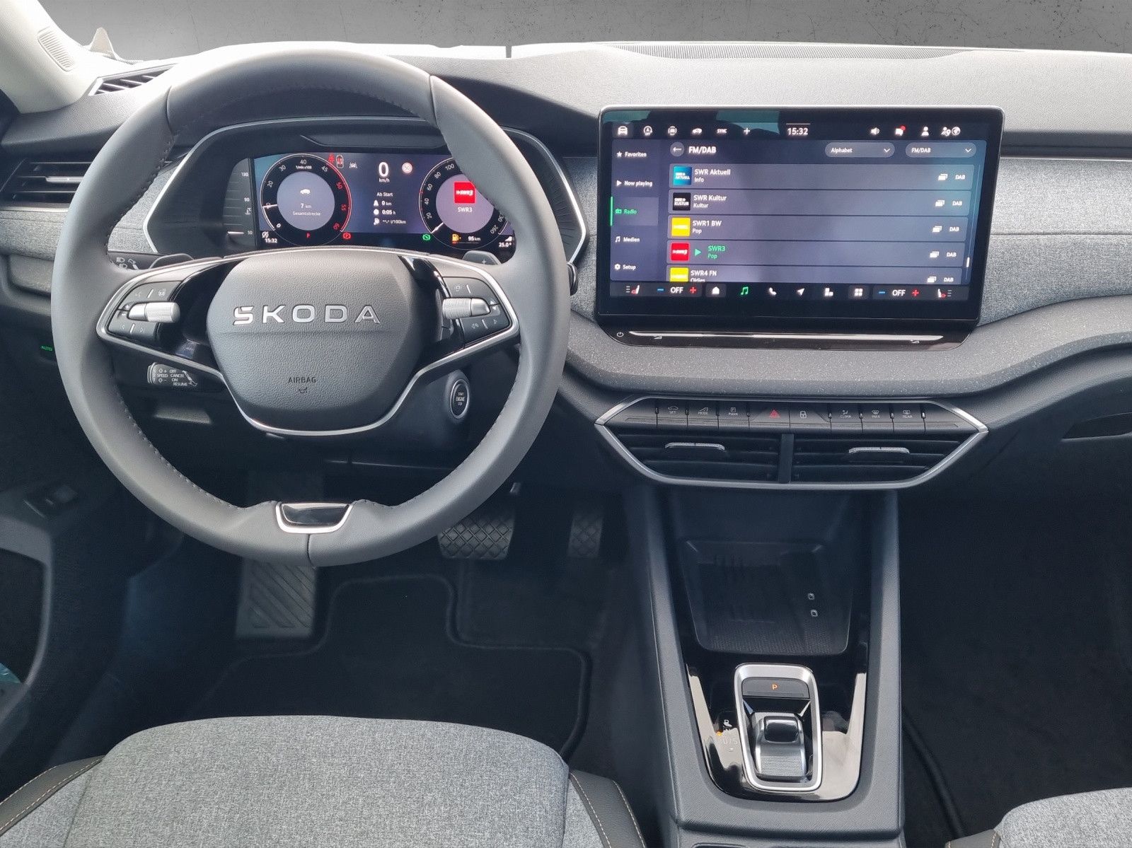 Fahrzeugabbildung SKODA Octavia Combi Tour 2.0 TDI AHK Licht&Sicht+ Win+