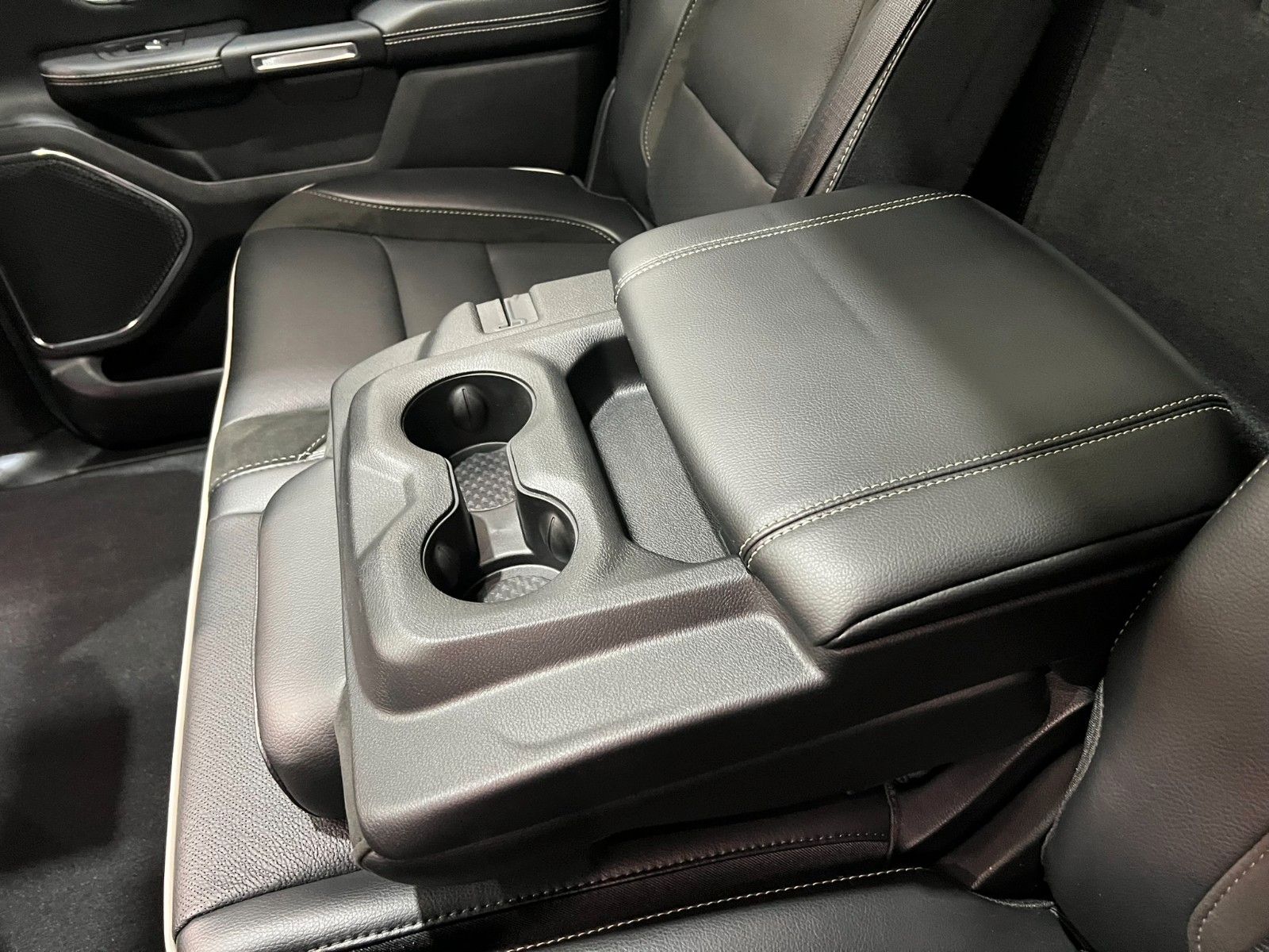 Fahrzeugabbildung Dodge RAM 1500 Laramie Sport 3.0L RTR Umbau