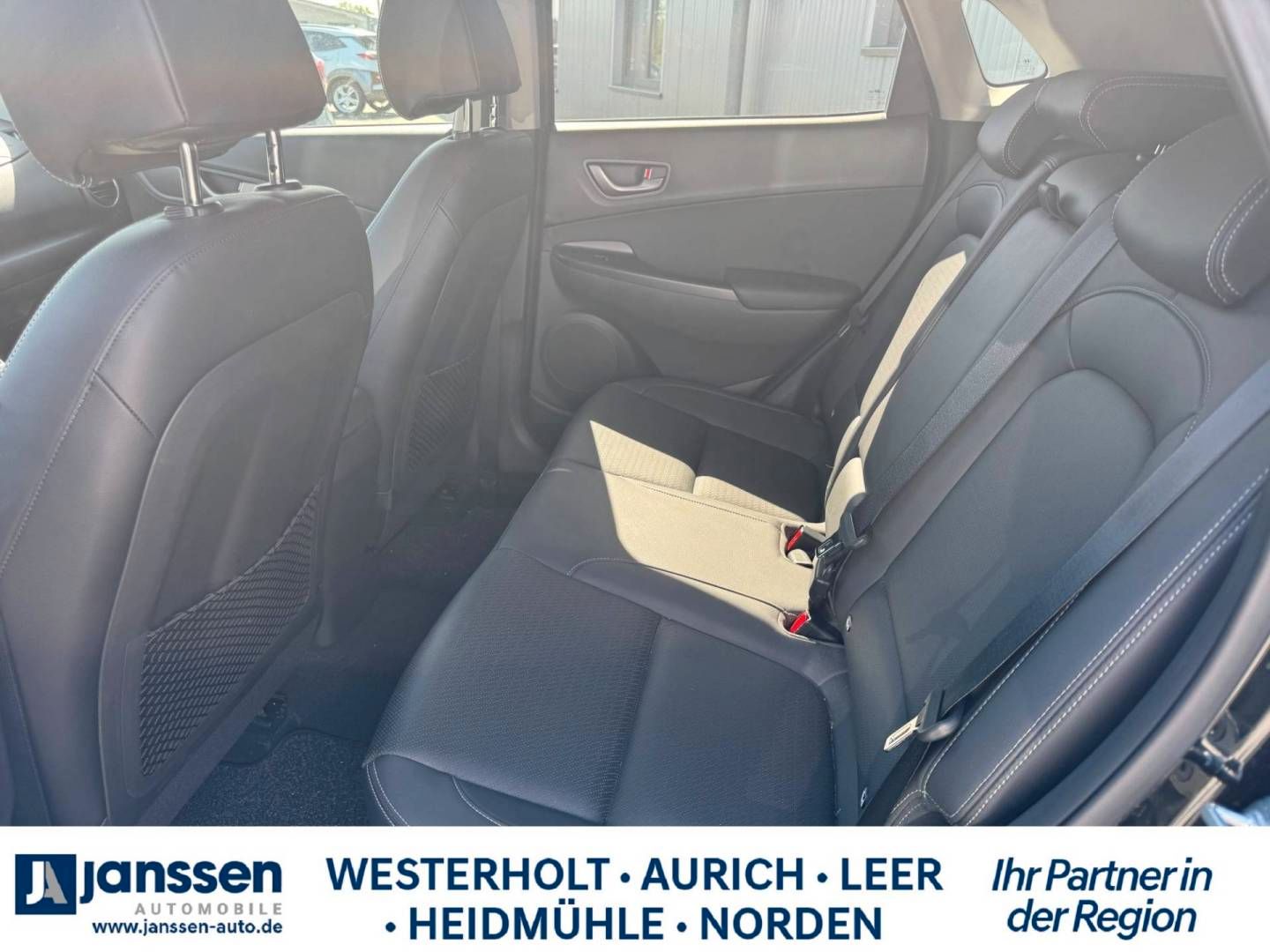 Fahrzeugabbildung Hyundai KONA PREMIUM Navigationspaket