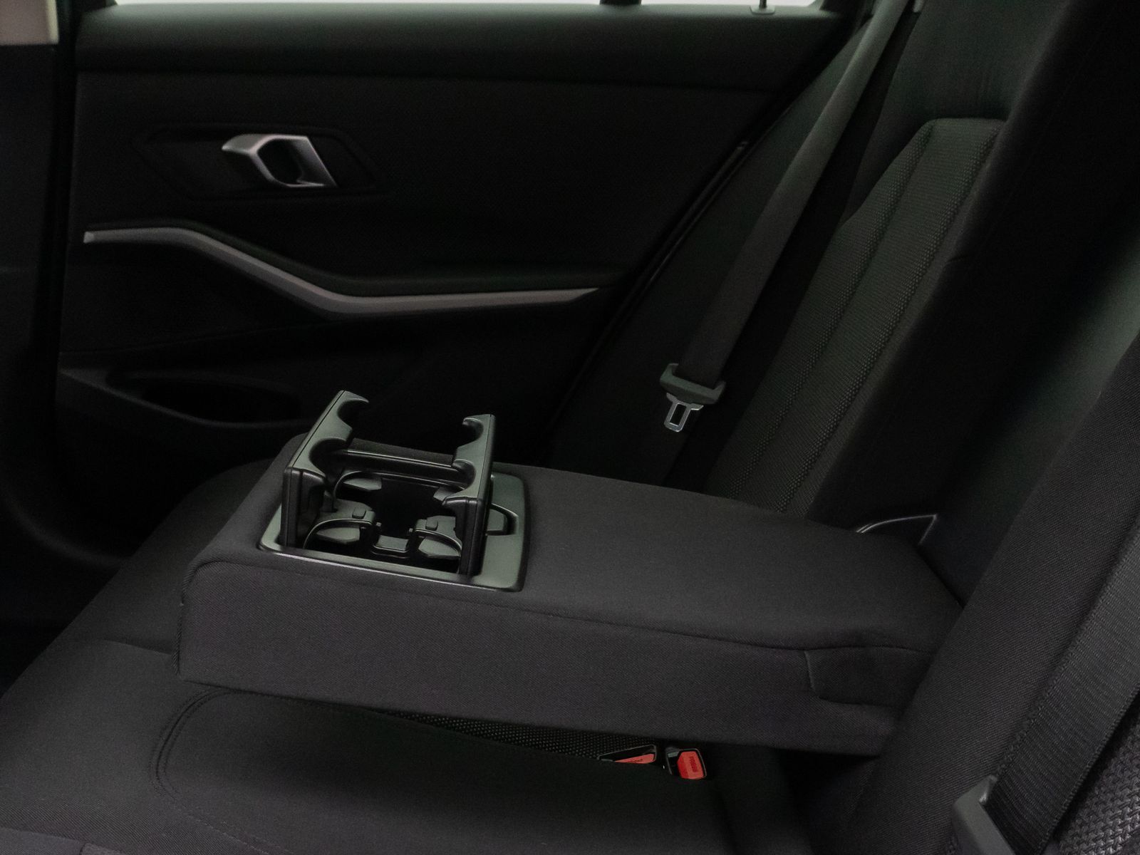 Fahrzeugabbildung BMW 318i DAB CockPit+ PDC LED Geschwindigkeitsreg.