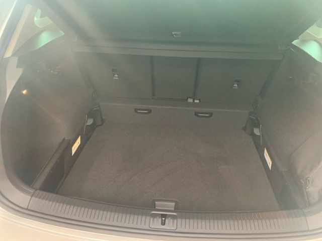 Fahrzeugabbildung Volkswagen Tiguan 2.0 TDI DSG Elegance 1.HAND LEDER NAVI IQ