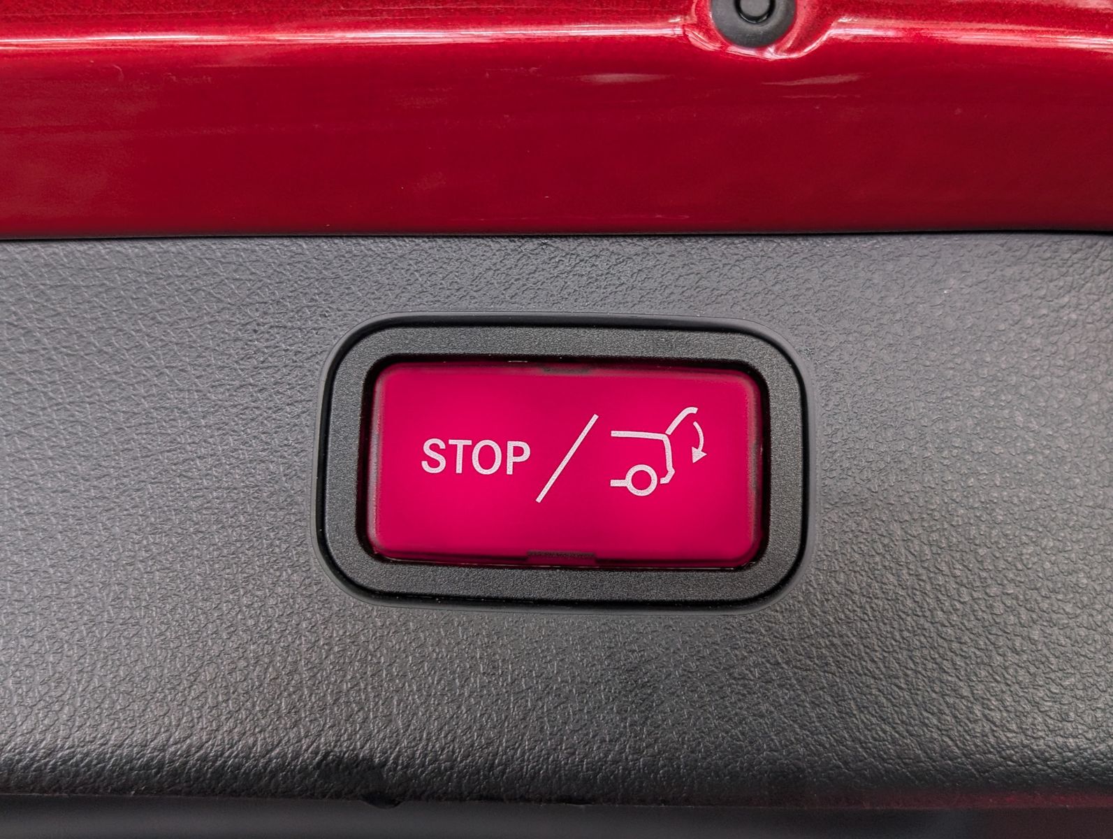 Fahrzeugabbildung Mercedes-Benz C 220 d T 2x Avantgarde LED AHK LEDER KAM 4x-SHZ